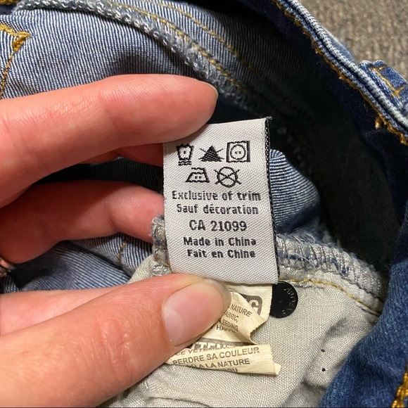 Distressed Lace Jean Shorts, Low Rise by Ardene - Picture 7 of 9